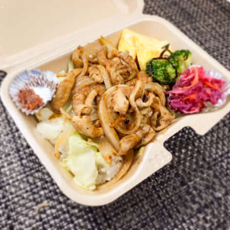 国産豚シロホルモン弁当｜北九州市・小倉北区で鉄板焼きのお弁当のテイクアウト・デリバリーなら幸むすび