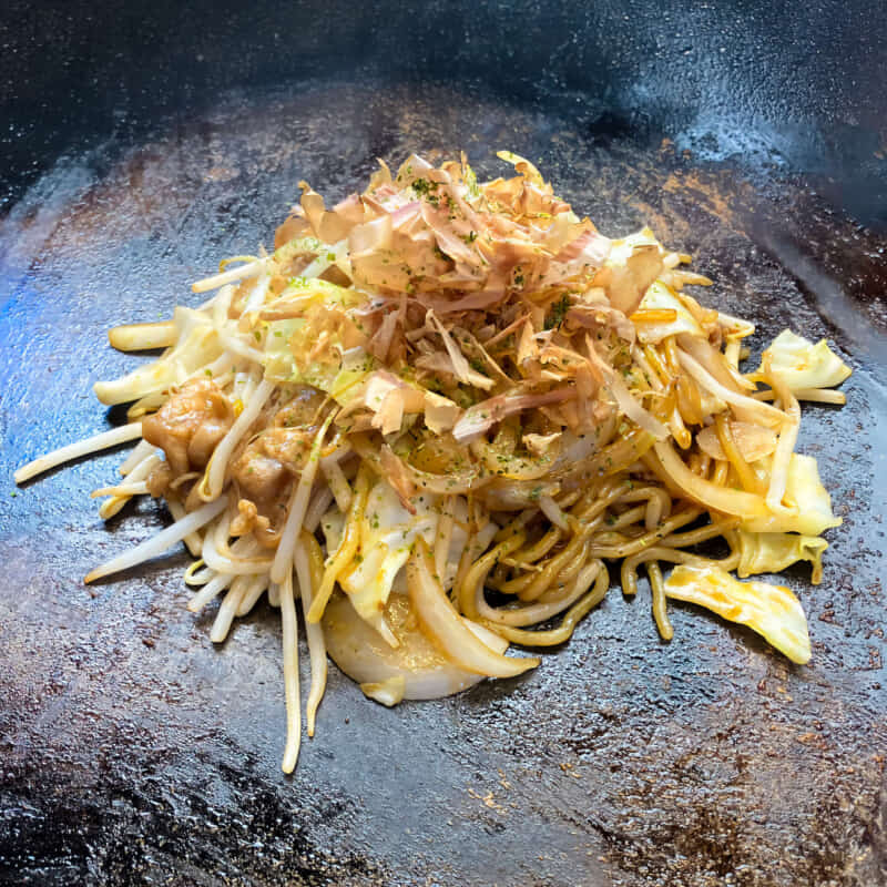 ソース焼きそば｜北九州市・小倉北区で鉄板焼きのお弁当のテイクアウト・デリバリーなら幸むすび