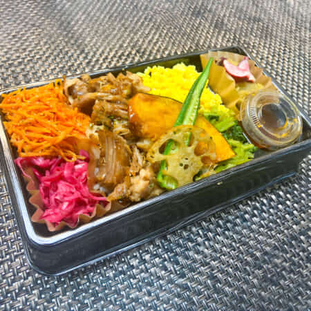 幸せ弁当　ほろほろポーク｜北九州市・小倉北区で鉄板焼きのお弁当のテイクアウト・デリバリーなら幸むすび